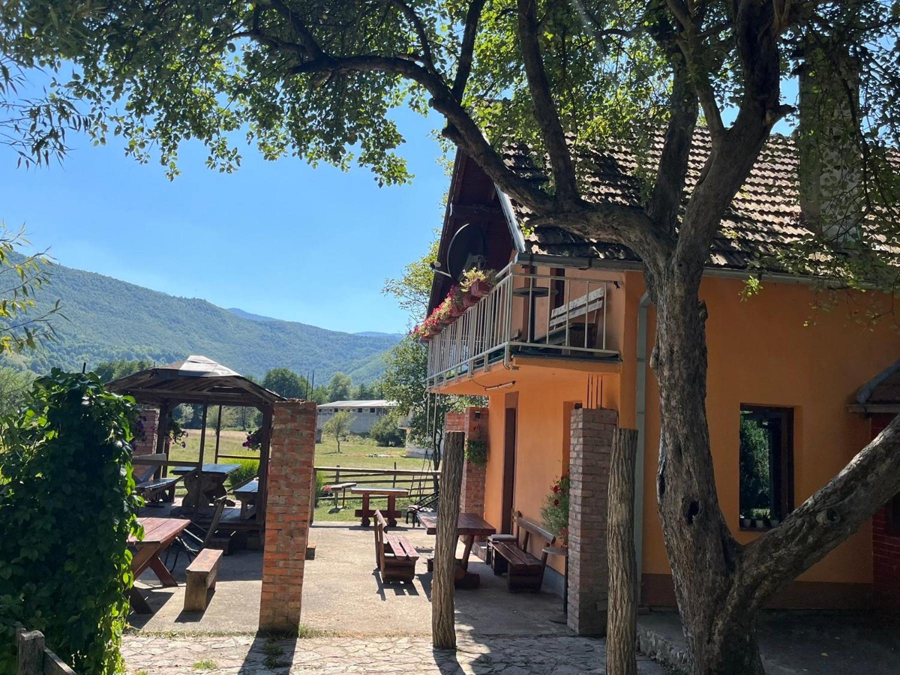 Bed And Breakfast Family Djukic Sipovo Kültér fotó